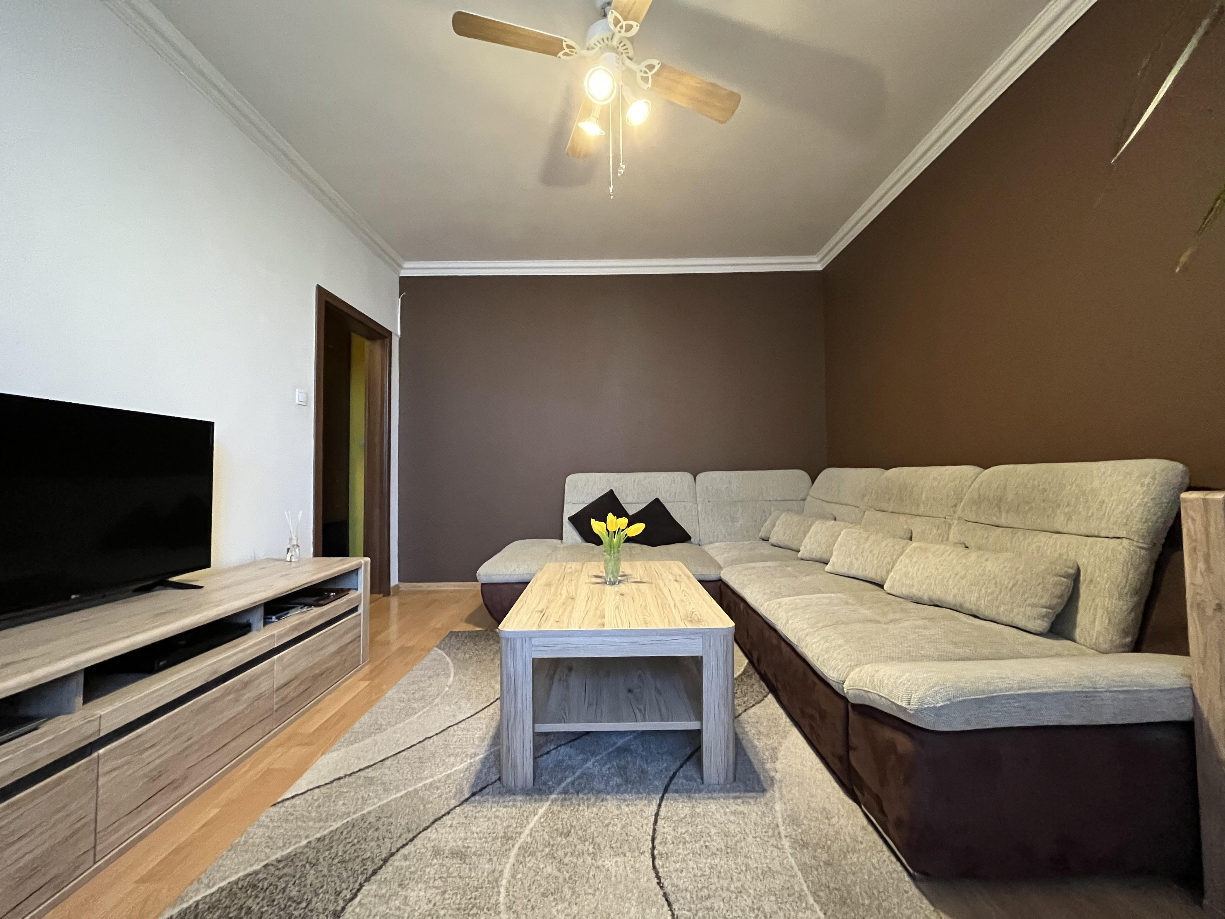 PREDANÉ, SLNEČNÝ 3 I BYT S BALKÓNOM,  POPRAD, 154990,-€