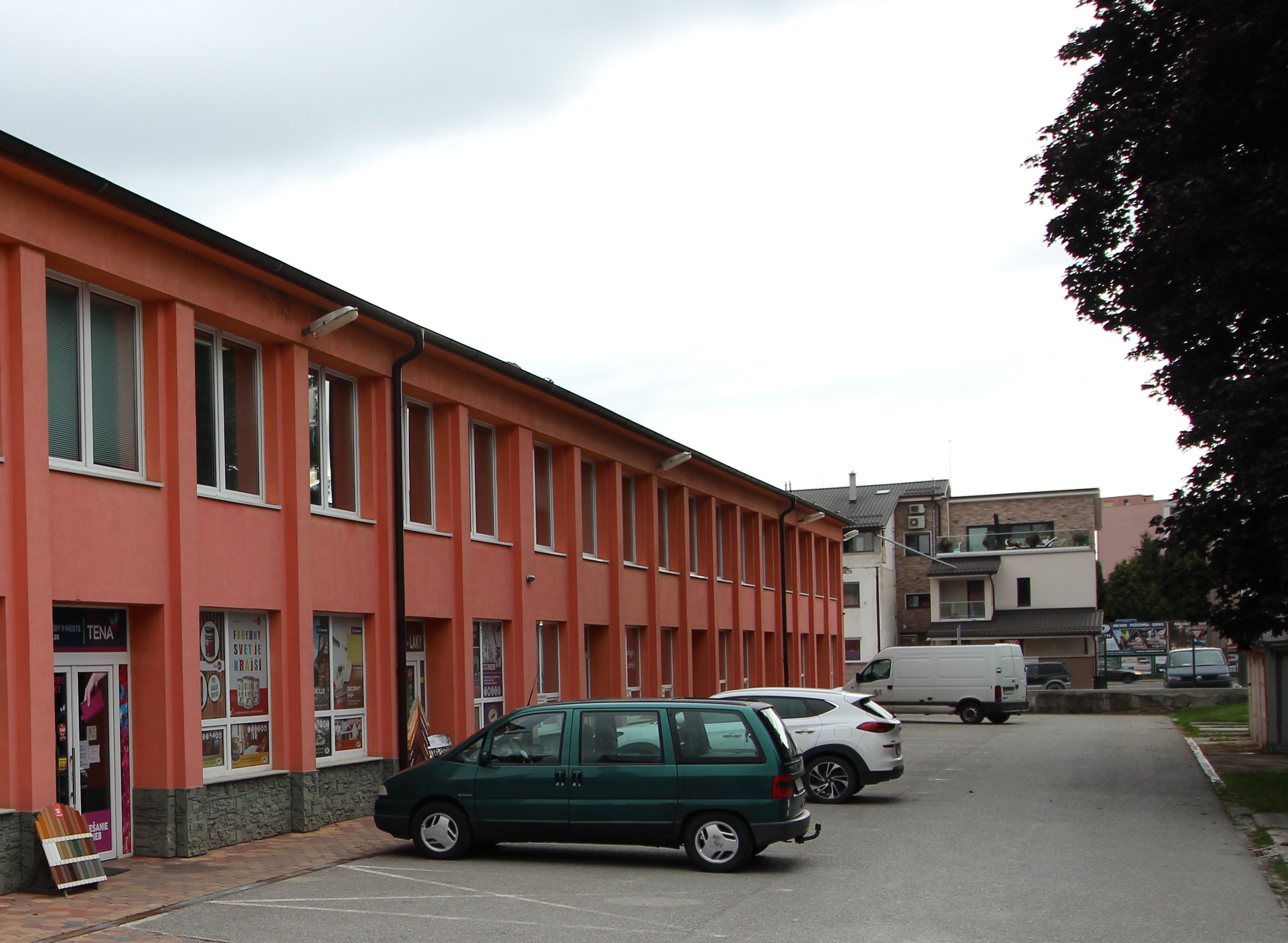 PRENÁJOM - OBCHODNÝ PRIESTOR v centre mesta Pov. Bystrica