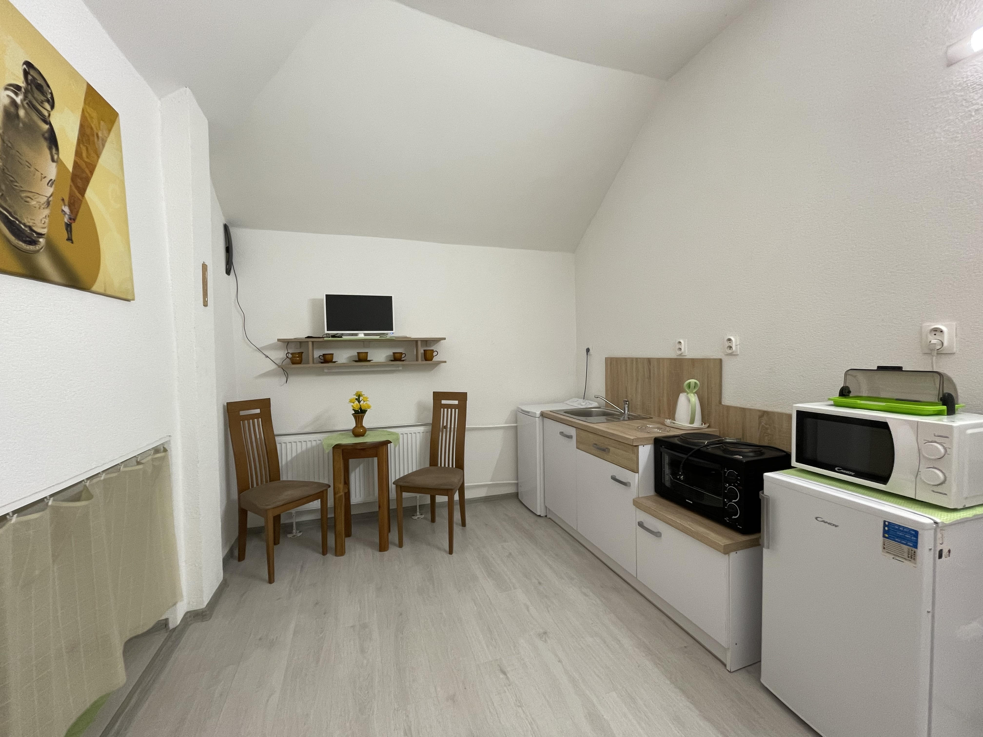 NA PRENÁJOM, ZARIADENÁ GARSÓNKA 19 m2, POPRAD - VEĽKÁ