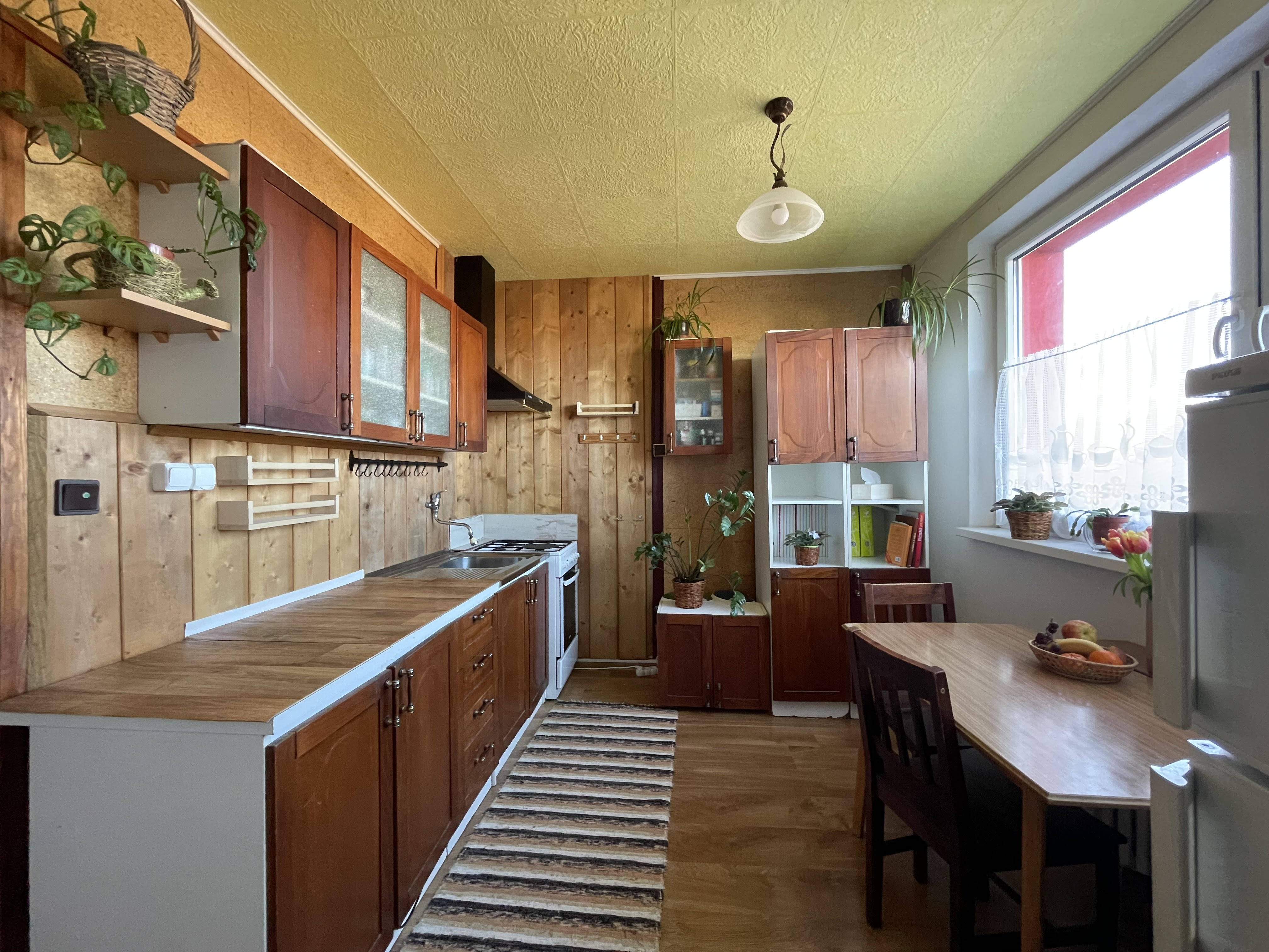 PREDANÉ,  4IZBOVÝ  BYT S BALKÓNOM ZA CENU 3 IZBOVÉHO, 102 m2, POPRAD 