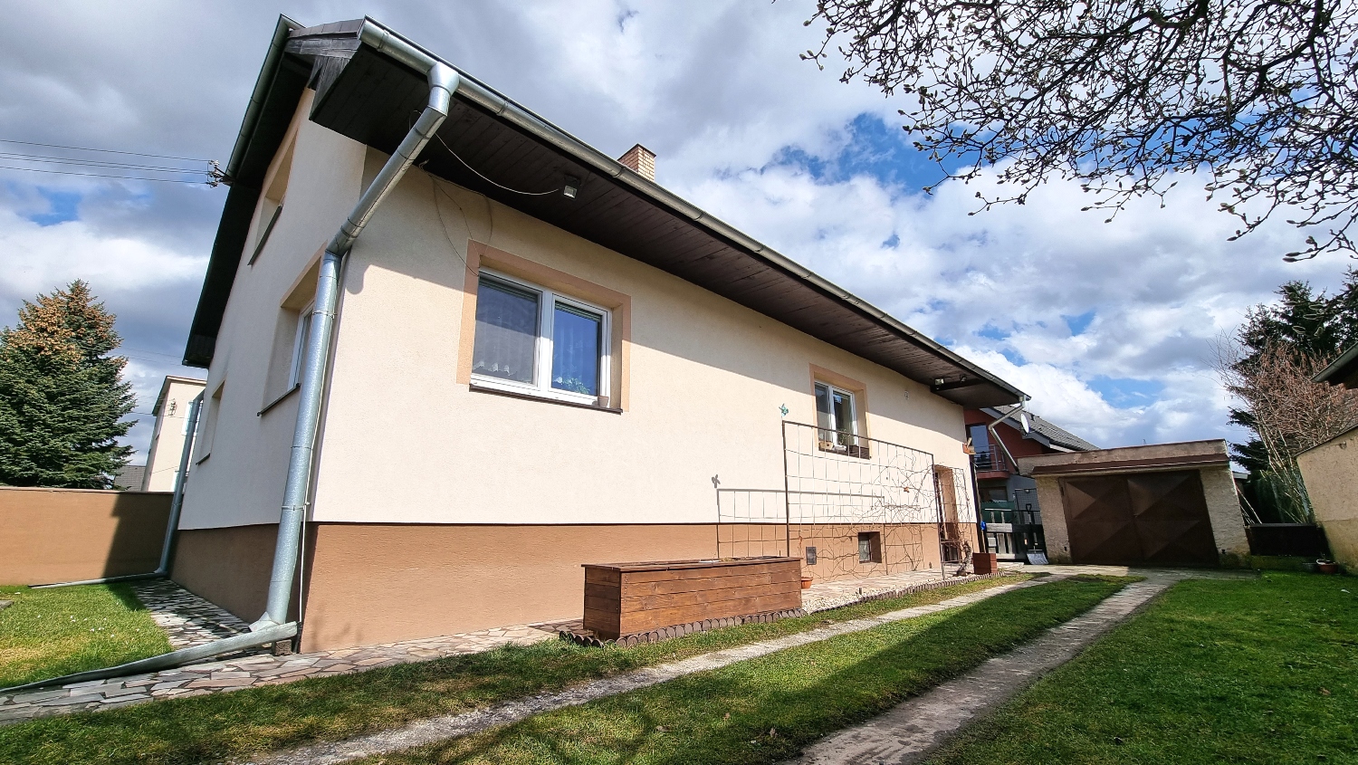 EXKLUZÍVNE! Veľký 6-izbový rodinný dom, výborná lokalita, predaj, Žilina - Bánová, Cena: 259.000 €