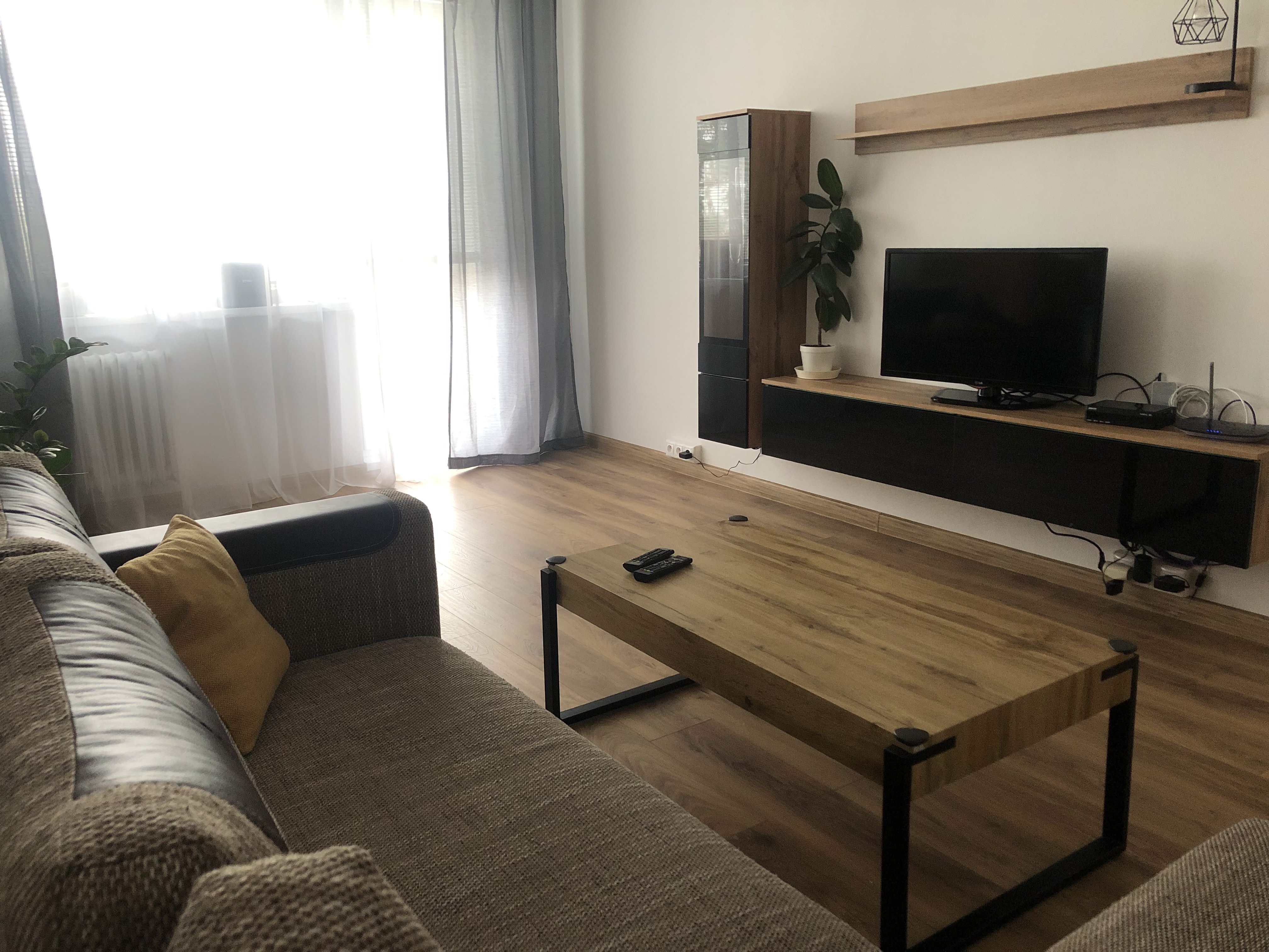 Prenájom 3 izbový byt, Košice-Staré Mesto, Cena: 760€/mesiac.