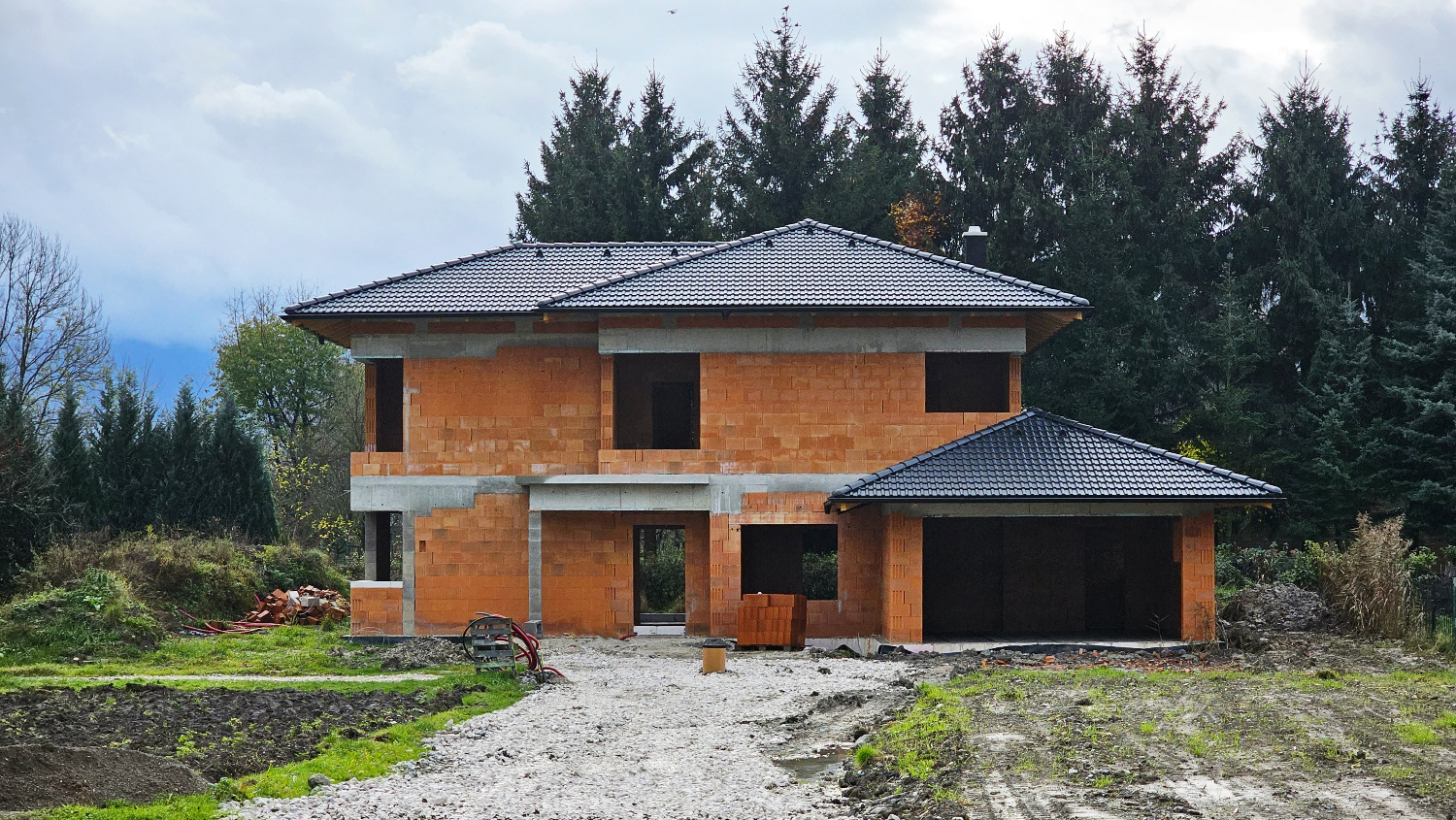 EXKLUZÍVNE! Luxusná 6-izbová rodinná vila, terasy, dvojgaráž, výborná lokalita, predaj, Teplička n. Váhom pri Žiline, Cena: 700.000 €