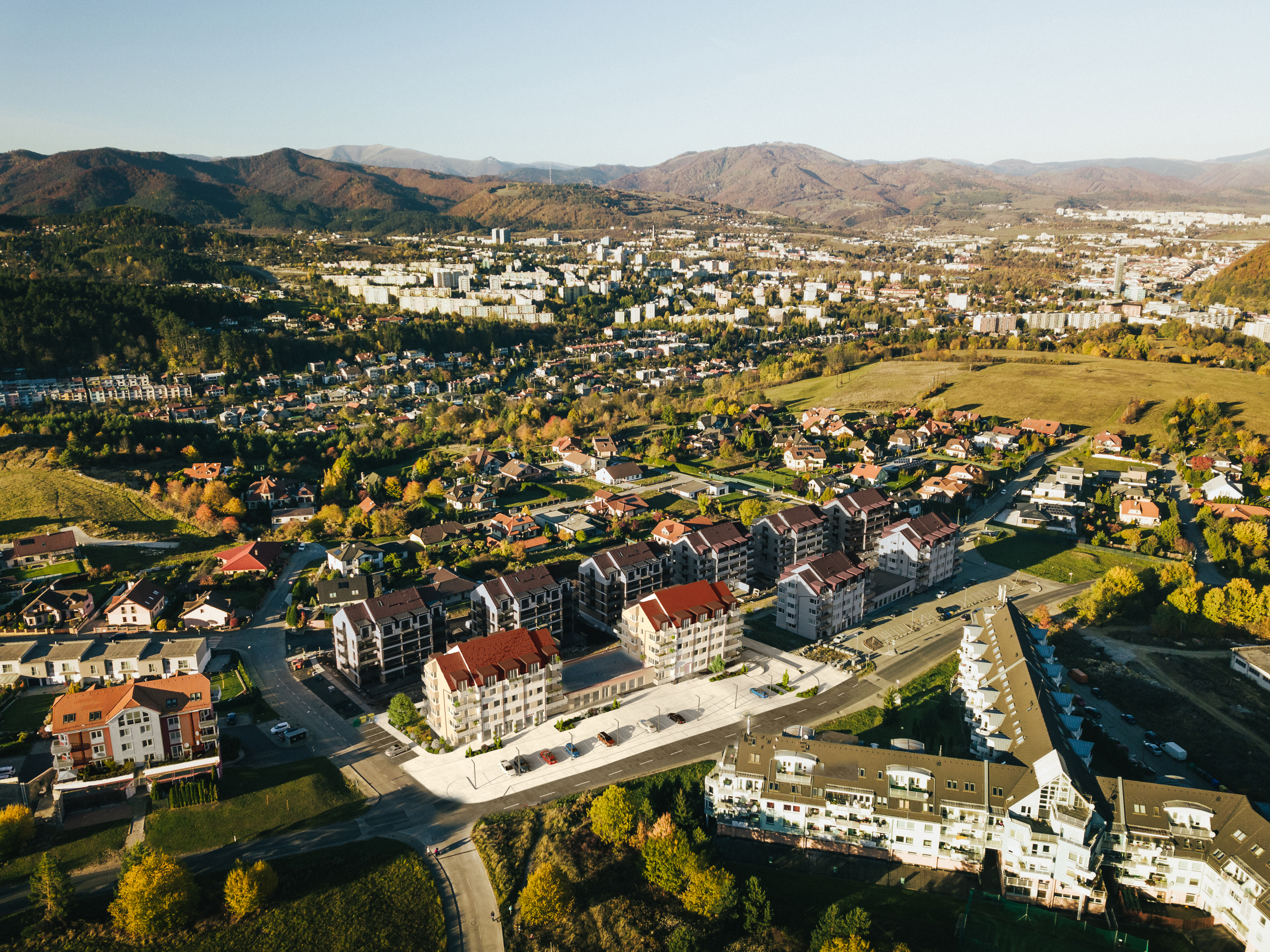 Predaj 3 izbový byt, Banská Bystrica.Cena: 261.910€