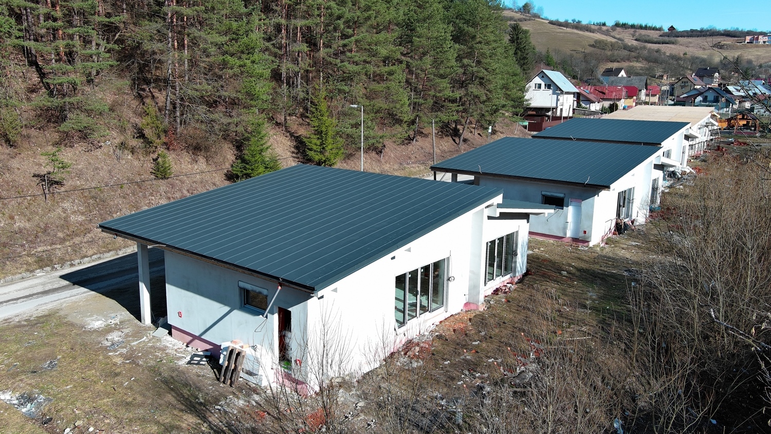EXKLUZÍVNE! Slnečný 4-izbový rodinný dom s garážou, krásne prostredie, predaj, 14 km od Žiliny, Cena: 296.000 €