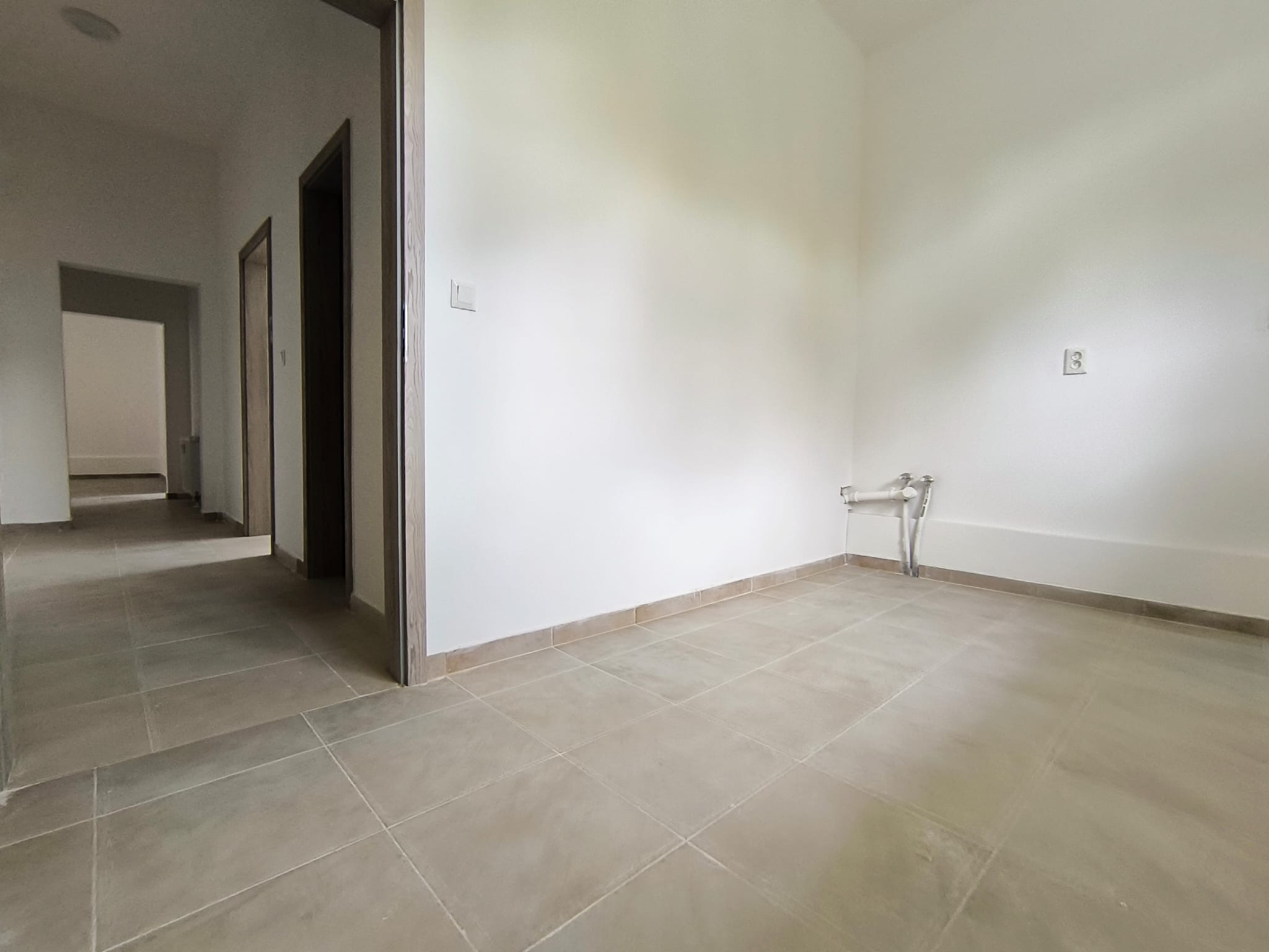 Priestor pre ambulancie alebo iné zdravotnícke služby, na predaj obchodné priestory v novostavbe 79,16 m2