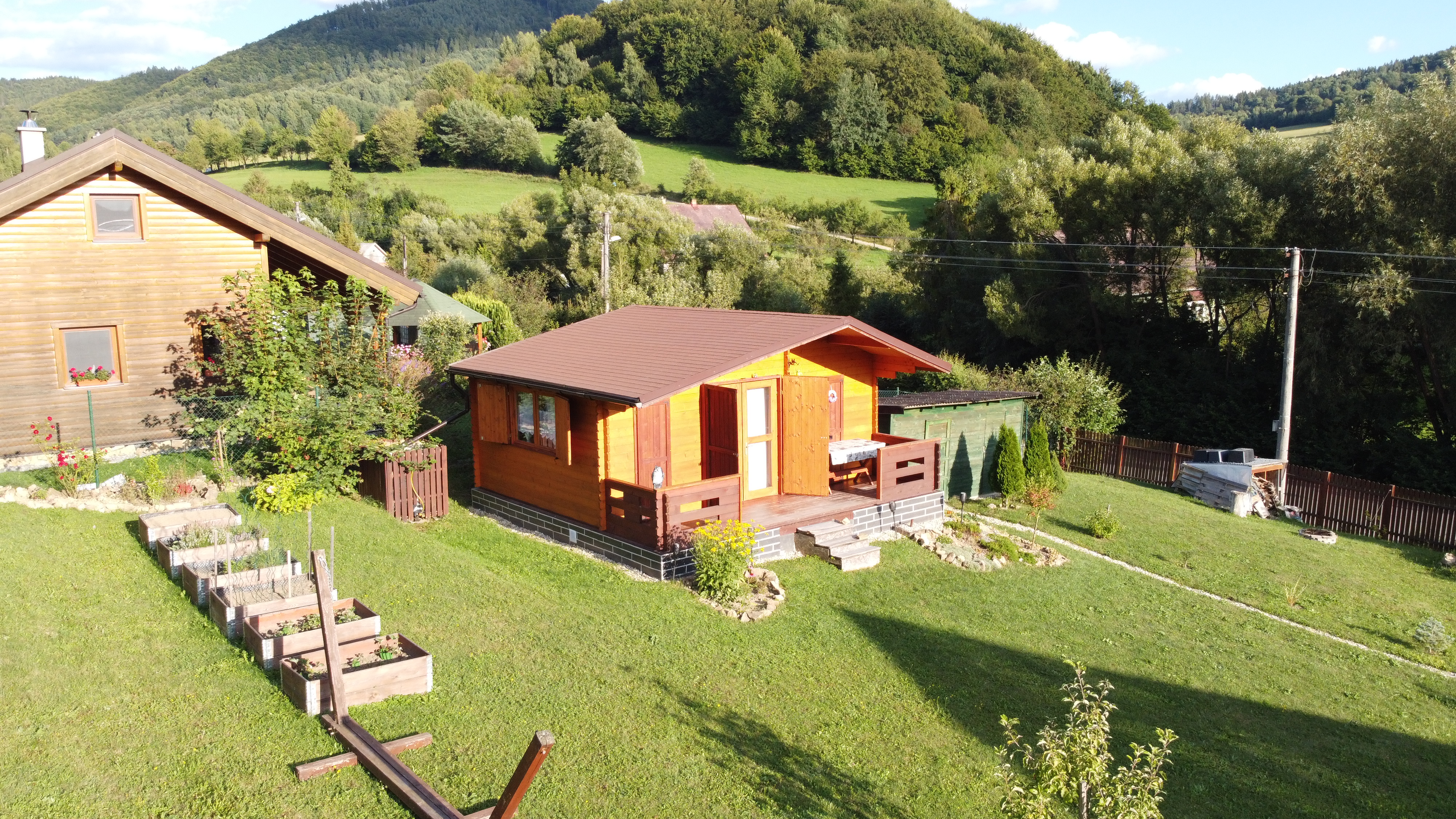 EXKLUZÍVNE! Na predaj pozemok s chatkou, Horný Vadičov, Cena: 75.200€