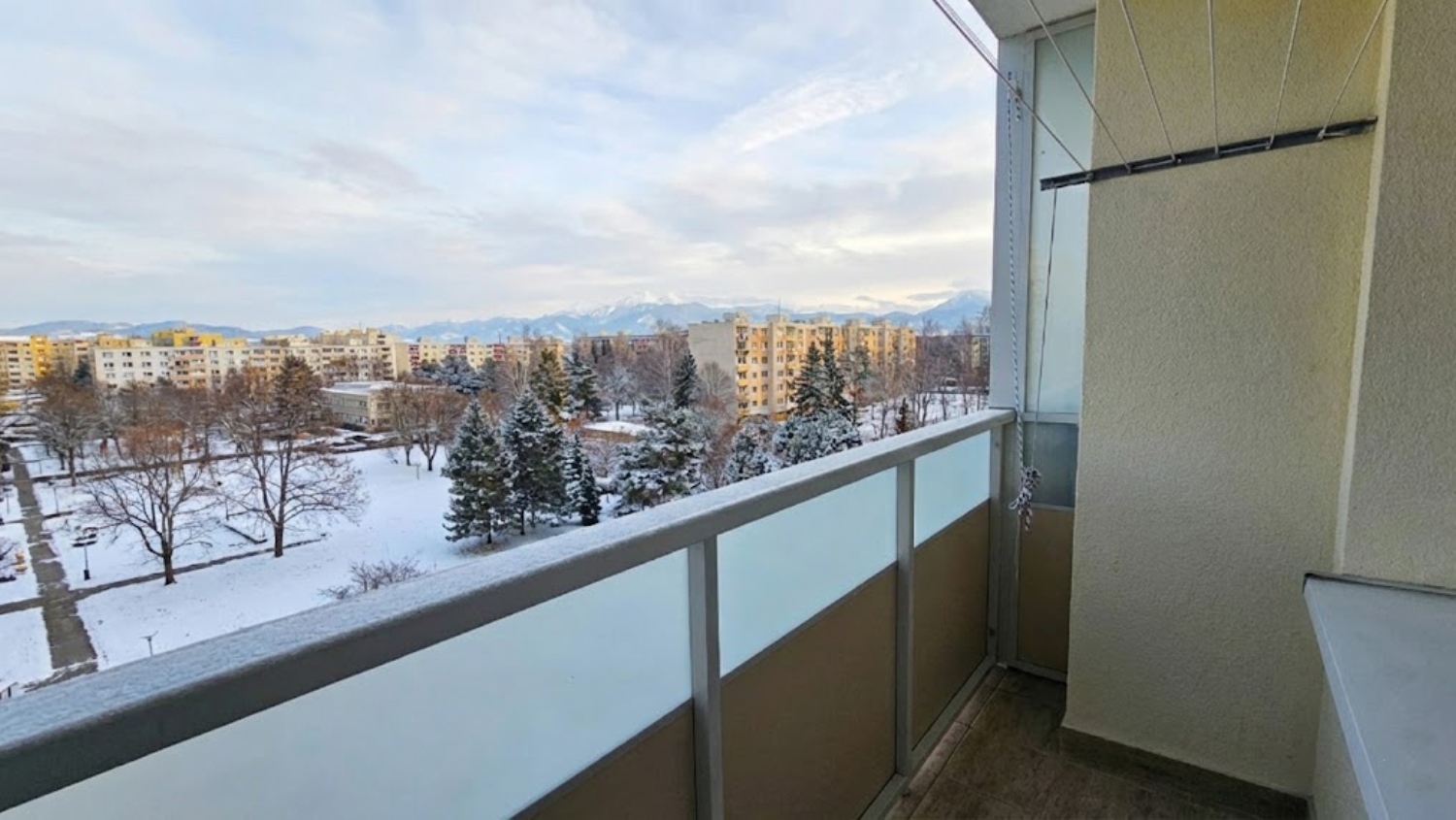 Veľký 4-izbový byt pri Lesoparku, lodžia, Žilina - Vlčince, Cena: 890€ s energ/mes