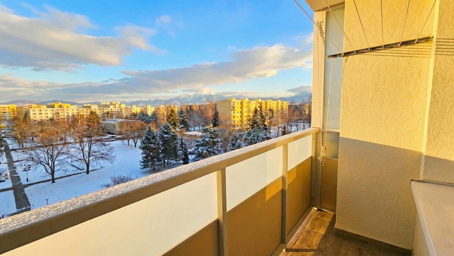 Veľký 4-izbový byt pri Lesoparku, lodžia, Žilina - Vlčince, Cena: 890€ s energ/mes