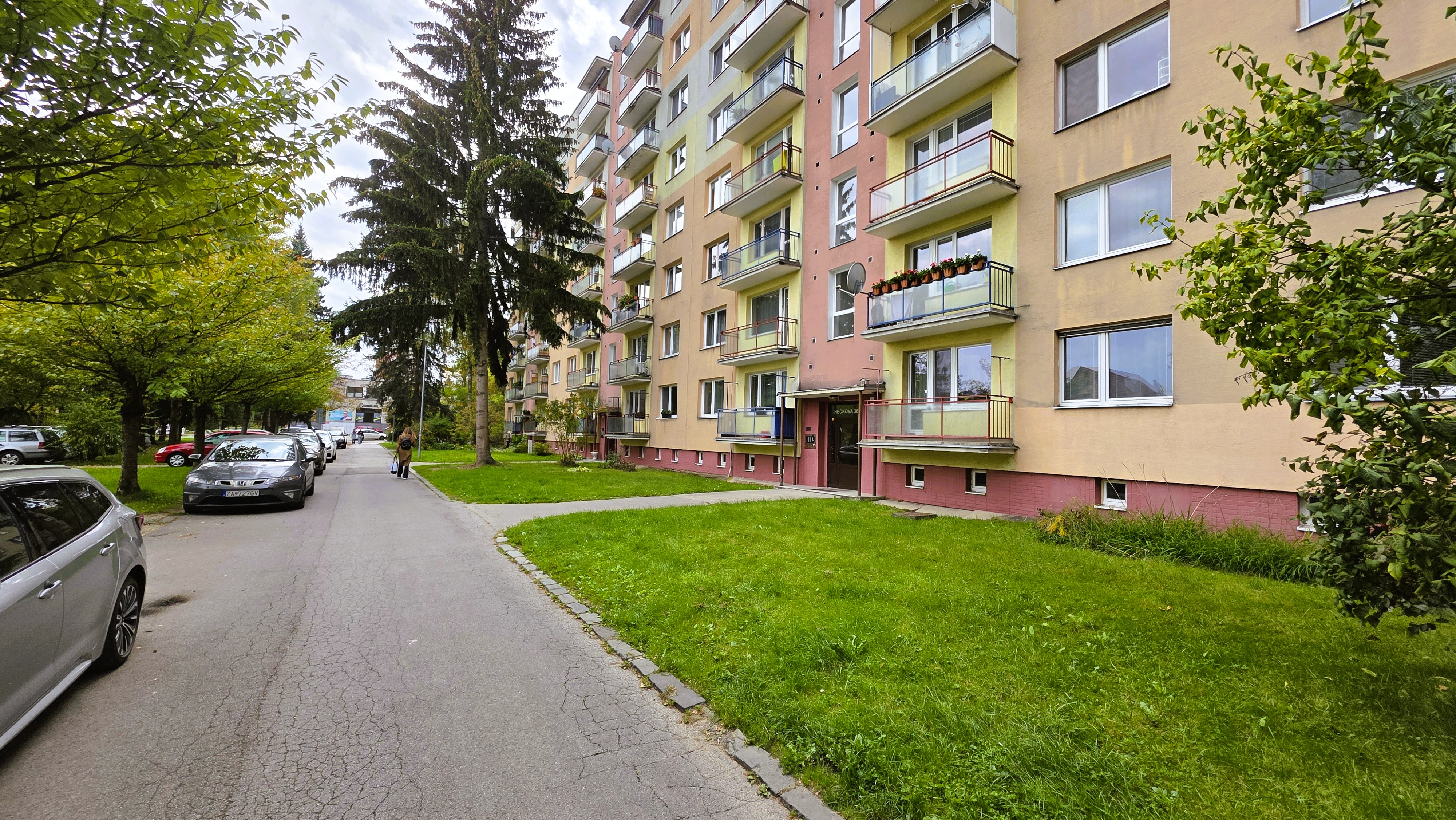 Najväčší tradičný 3+1 izbový byt, lokalita, balkóny, Žilina - Hliny V